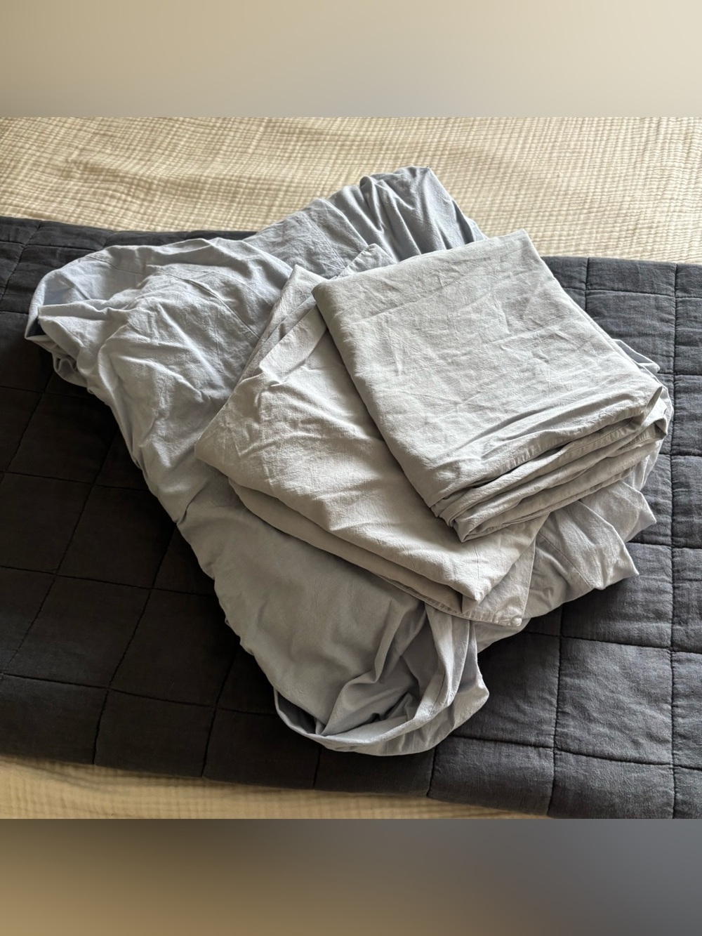 Light Blue King Solid Duvet Cover and Pillowcases Zip Closure with Corner Ties